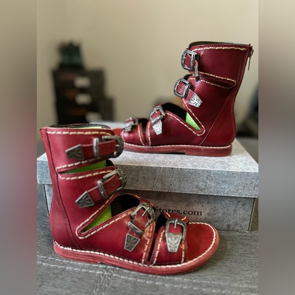 EUC FREEBIRD CLEOPATRA RED SIZE *6 - Picture 3 of 9